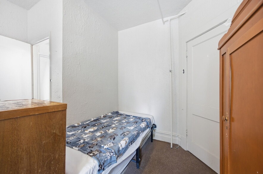 More Photos Of 1712 Termon Ave, Pittsburgh Assisted Living For Sale