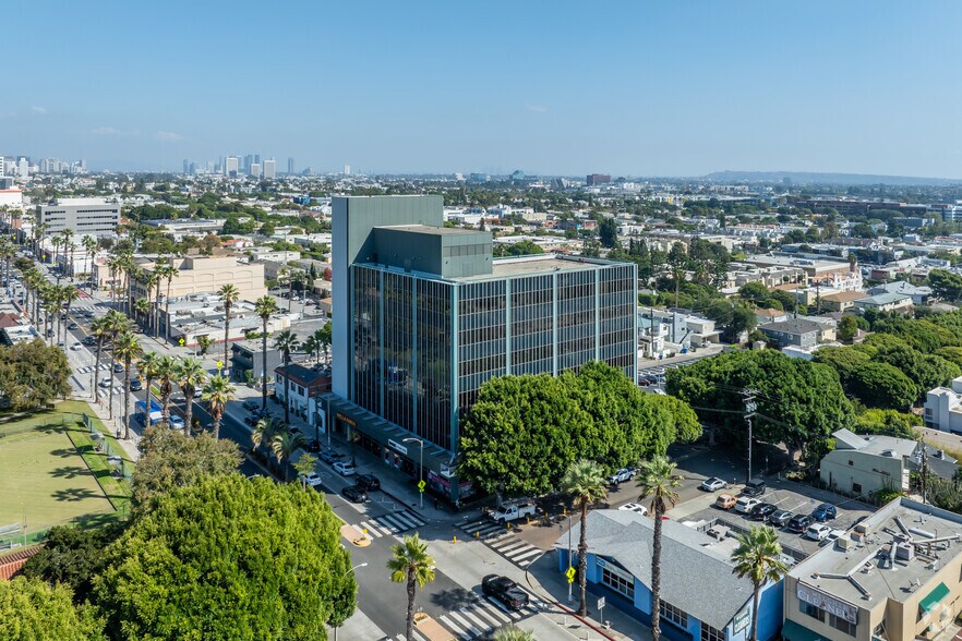 More Photos Of 2444 Wilshire Blvd, Santa Monica Office For Lease