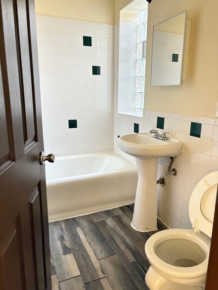 More Photos Of 8054 S Ingleside Ave, Chicago Apartments For Sale