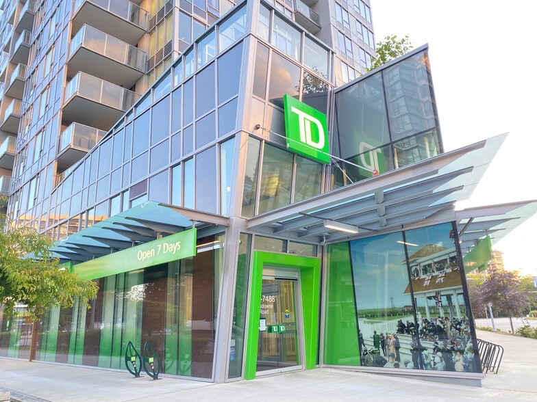 More Photos Of 7468 Lansdowne Rd, Richmond Apartments For Lease