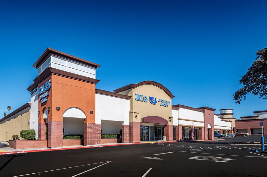 More Photos Of 4006-4794 Manzanita Ave, Carmichael Unknown For Lease