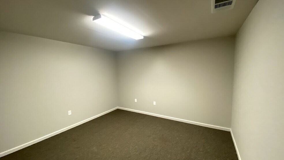 More Photos Of 6744 N FM 157, Venus Industrial For Lease