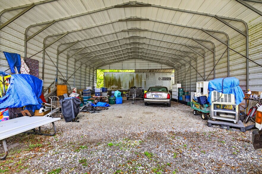 More Photos Of 3308 24th Ave SE, Ruskin Specialty For Sale