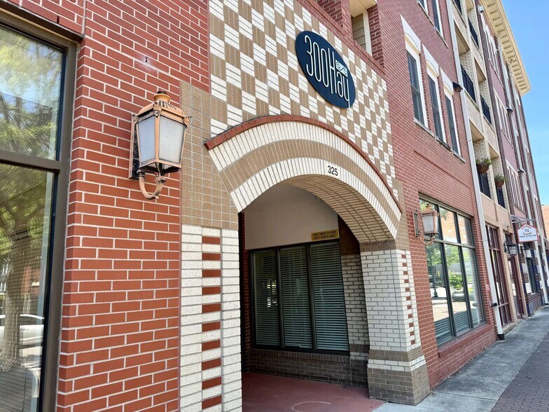 More Photos Of 311-345 Hay St, Fayetteville Apartments For Lease