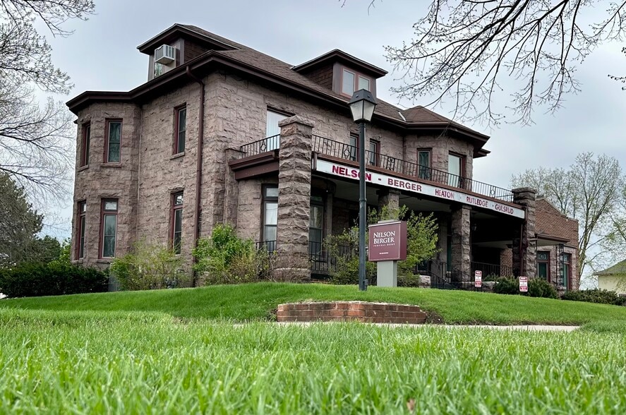Primary Photo Of 822 Jennings St, Sioux City Religious Facility For Sale