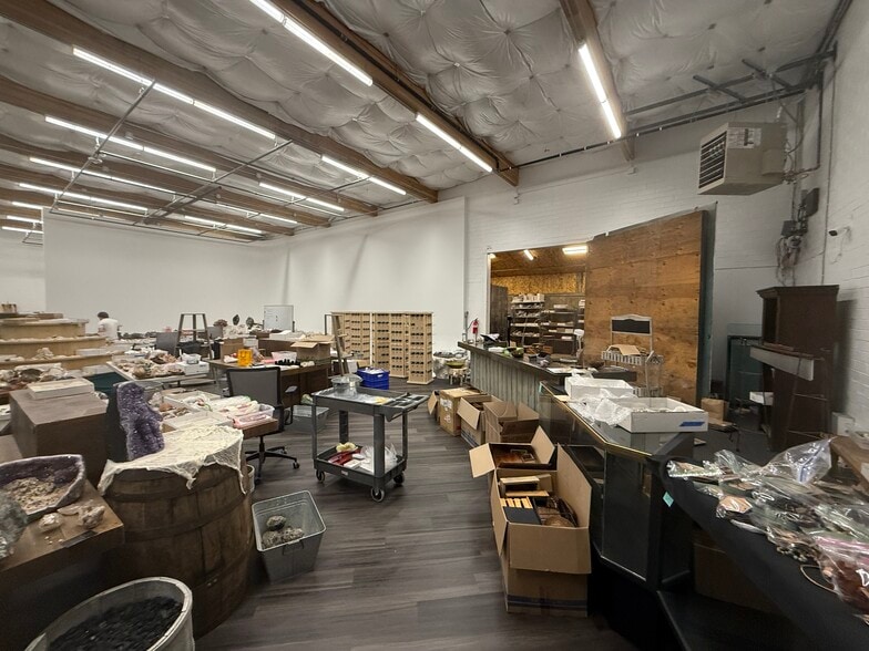 More Photos Of 51 E 200 N, Alpine Warehouse For Sale