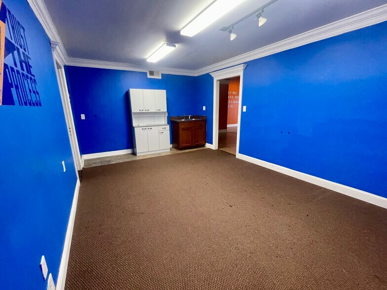 More Photos Of 92 Fleming St, Fredericksburg Unknown For Lease