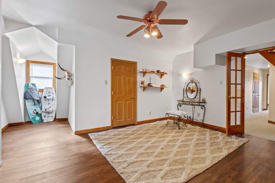 More Photos Of 2507 E 1100 N, Demotte Apartments For Sale