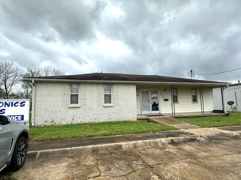 More Photos Of 1949 Tappan St, Horn Lake Office For Sale