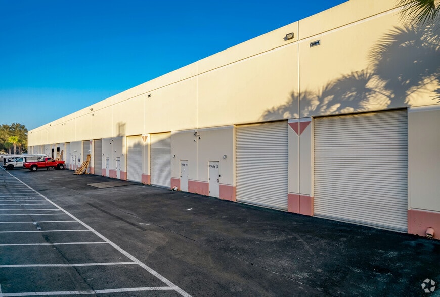 More Photos Of 6301 Porter Rd, Sarasota Service For Lease