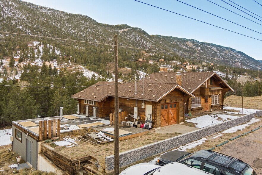 More Photos Of 8455 W US Highway 24, Cascade Freestanding For Sale