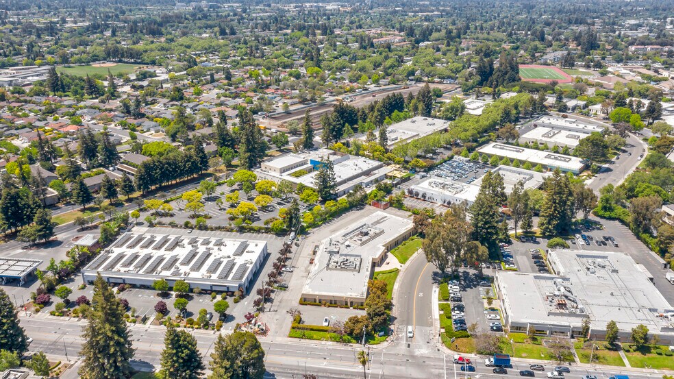 More Photos Of 1215 Terra Bella Ave, Mountain View Unknown For Lease