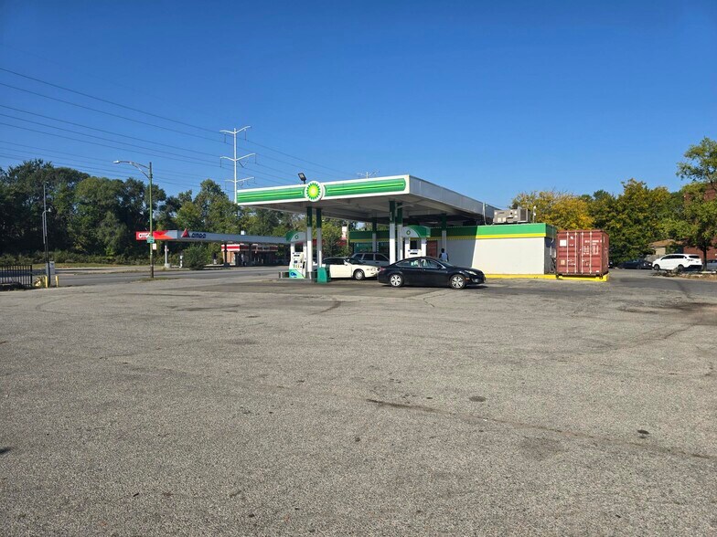 More Photos Of 7603-7605 S Chicago Ave, Chicago General Retail For Sale