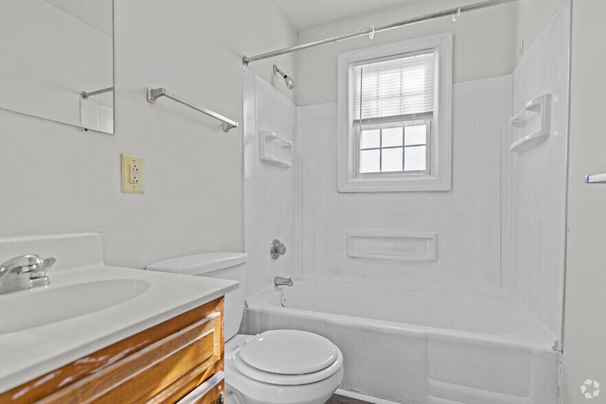 More Photos Of 3817 George Washington Hwy, Portsmouth Apartments For Sale