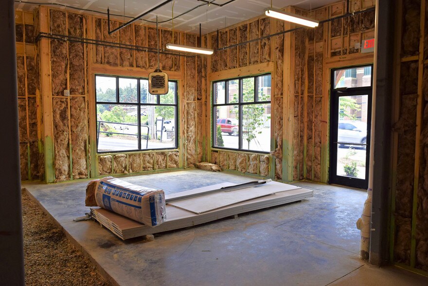 More Photos Of 475 Blowing Rock Rd, Boone Office Residential For Lease