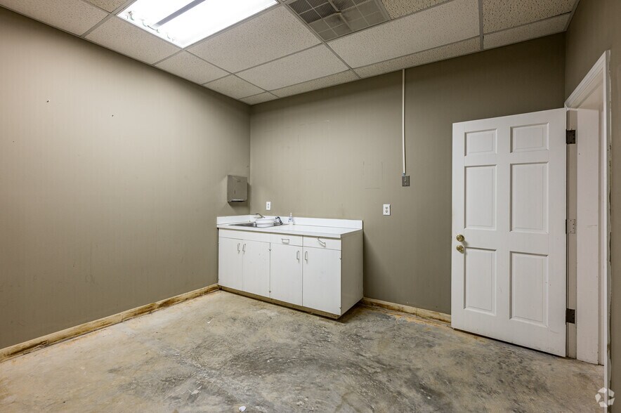 More Photos Of 815 Main St, Little Rock Storefront Retail Office For Lease
