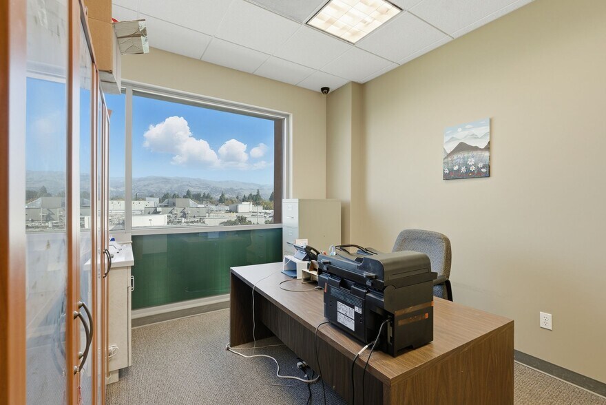 More Photos Of 200 Jose Figueres Ave, San Jose Medical For Sale