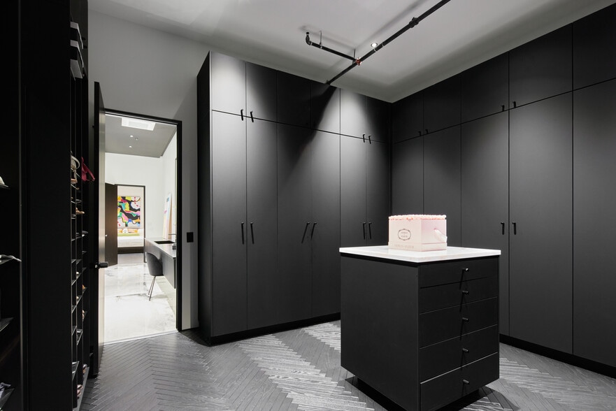 More Photos Of 518 Colcord Dr, Oklahoma City Storefront Retail Residential For Sale