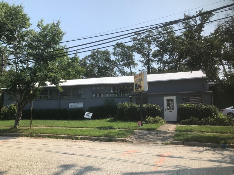 Primary Photo Of 11 Washington Rd, Princeton Junction Auto Repair For Lease