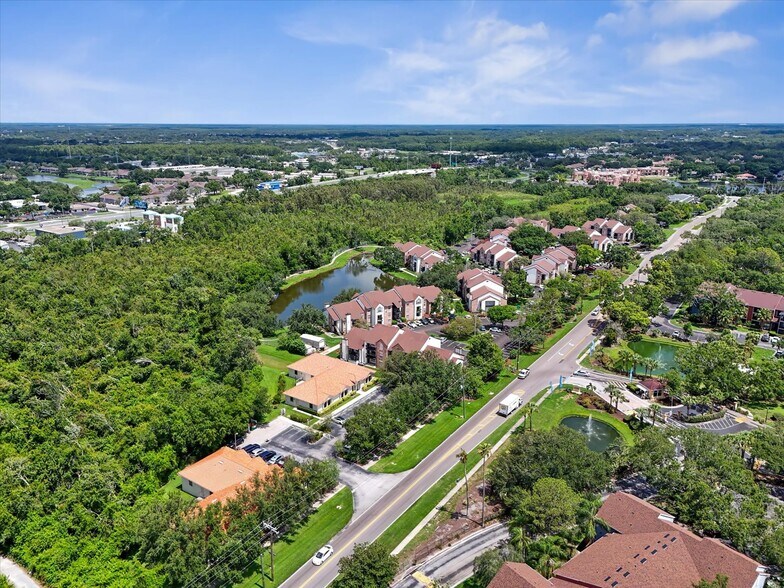 More Photos Of 8626 N Himes Ave, Tampa Medical For Sale