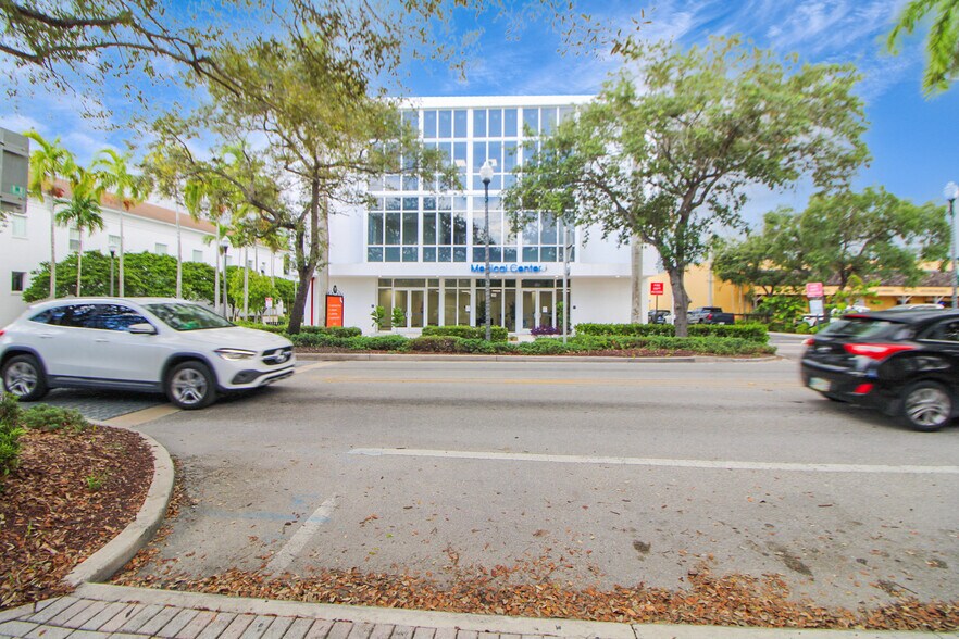 More Photos Of 304 N Krome Ave, Homestead Medical For Lease