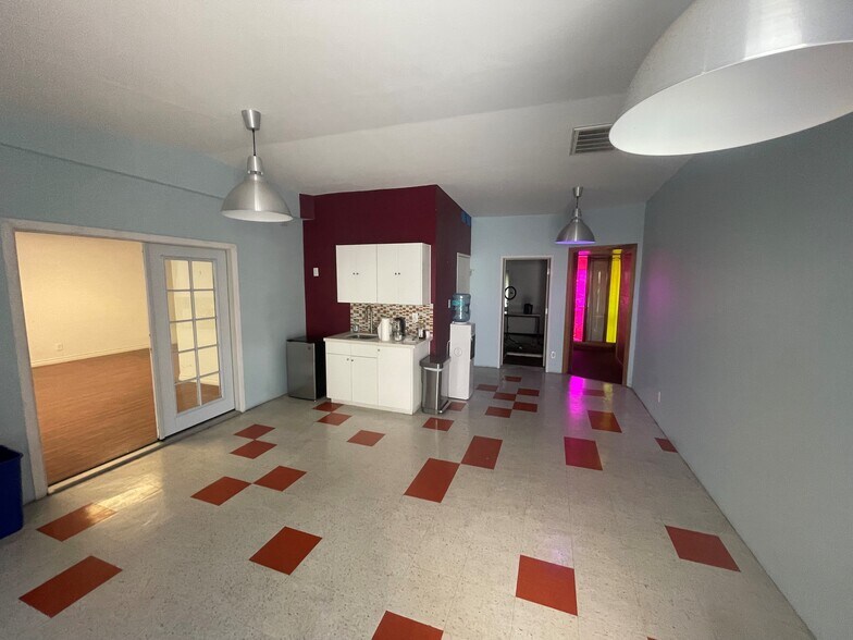 More Photos Of 1176 W Sunset Blvd, Los Angeles Loft Creative Space For Sale