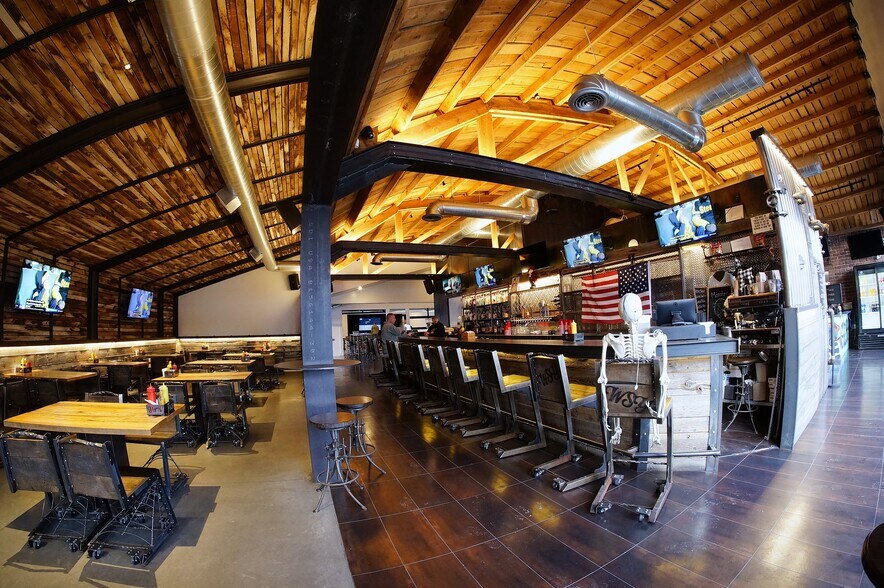 More Photos Of 31 W Center St, Victor Restaurant For Lease