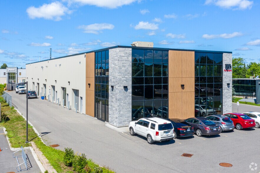 More Photos Of 501 Lacolle Way, Ottawa Storefront Retail Office For Lease