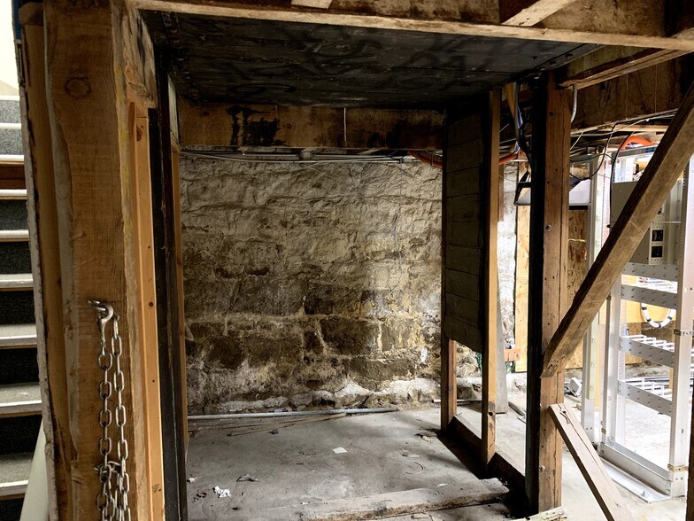 More Photos Of 202 N Carson St, Carson City Office For Lease