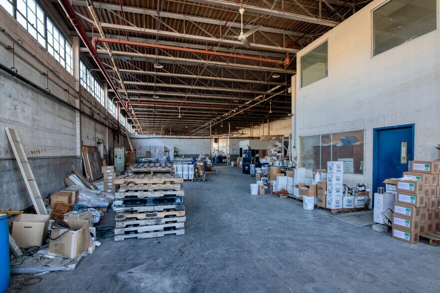 More Photos Of 299 Welton St, Hamden Warehouse For Lease