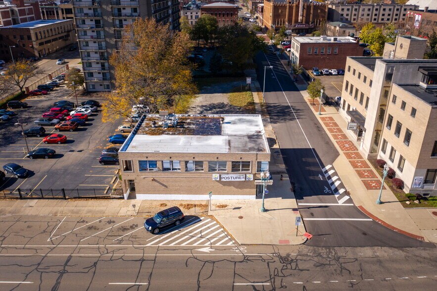 More Photos Of 234-238 6th St NE, Canton General Retail For Sale