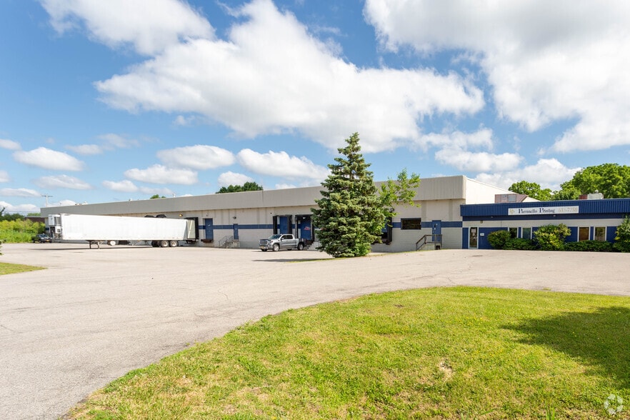 Primary Photo Of 84 Aero Dr, Cheektowaga Warehouse For Lease