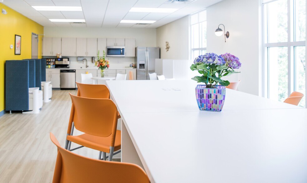 More Photos Of 460 King St, Charleston Coworking Space