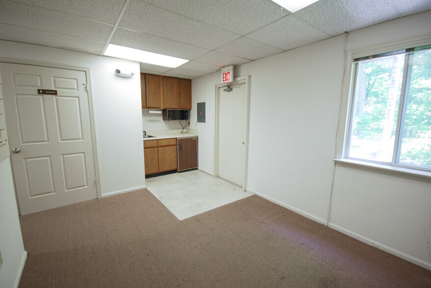 More Photos Of 11303 Amherst Ave, Wheaton Office Residential For Sale