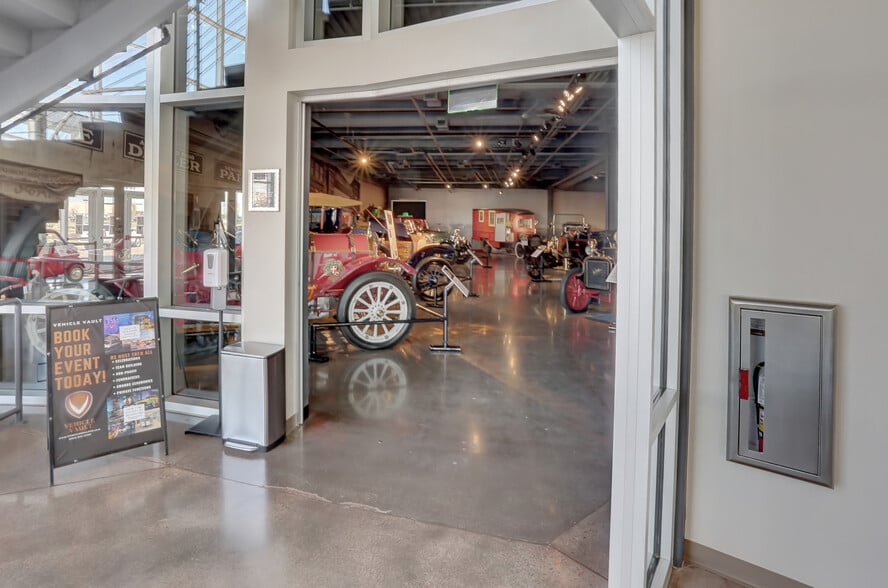 More Photos Of 18301 Lincoln Meadows Pky, Parker Specialty For Sale