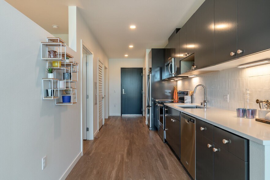 More Photos Of 2309 S Jackson St, Seattle Apartments For Lease
