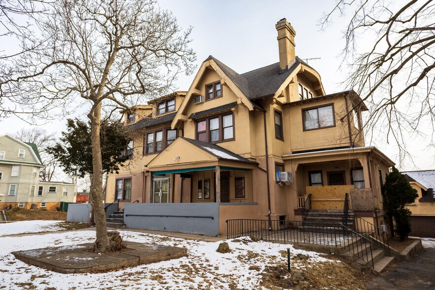 More Photos Of 146 S Munn Ave, East Orange Skilled Nursing Facility For Sale