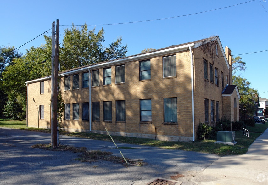 More Photos Of 200 W 6th St, North Little Rock Religious Facility For Sale