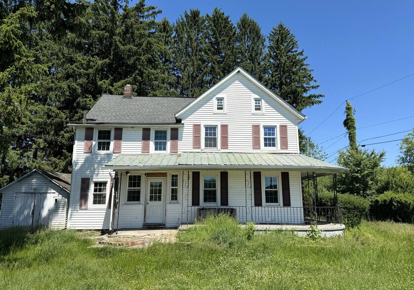 More Photos Of 122 Mill Pond Rd, Gilbert Industrial For Sale