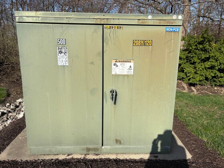 More Photos Of 3900 McCarty Ln, Lafayette Office For Sale