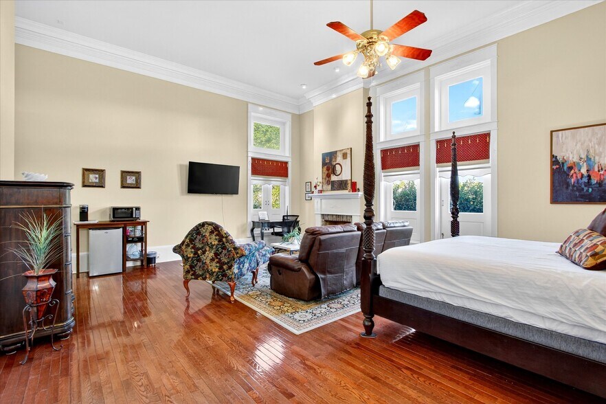 More Photos Of 1611 Glenn Swetman St, Biloxi Specialty For Sale