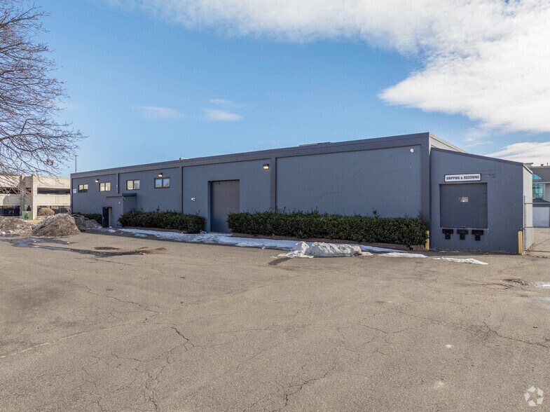 More Photos Of 612-616 Dwight St, Springfield Warehouse For Lease