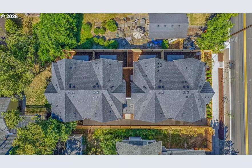 More Photos Of 8426 E Burnside St, Portland Apartments For Sale