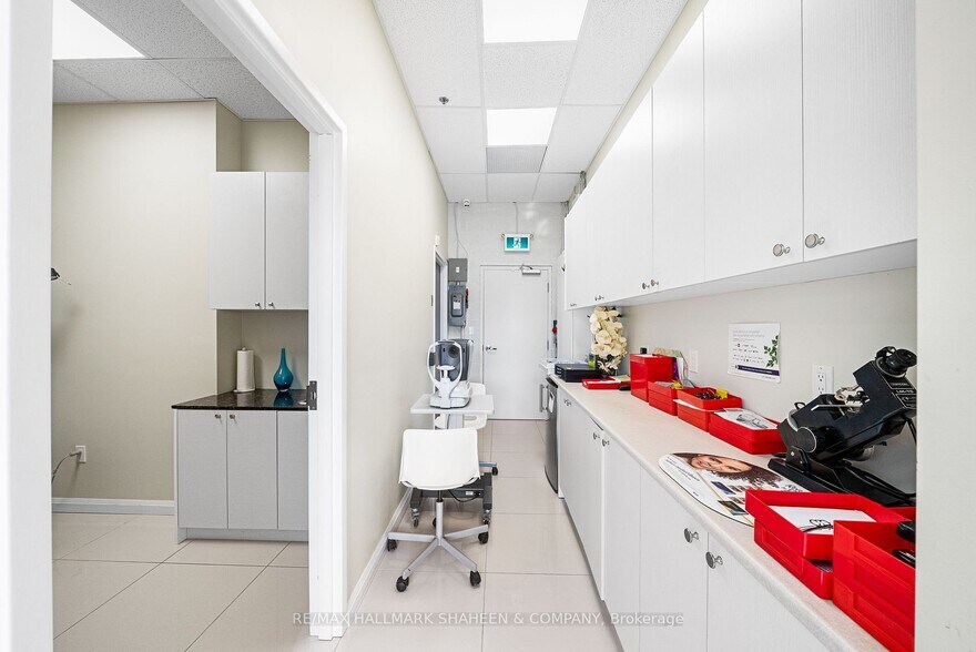 More Photos Of 9610 Yonge st, Richmond Hill Multifamily For Sale