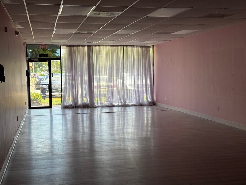 More Photos Of 20310-20346 NW 2nd Ave, Miami Storefront For Lease