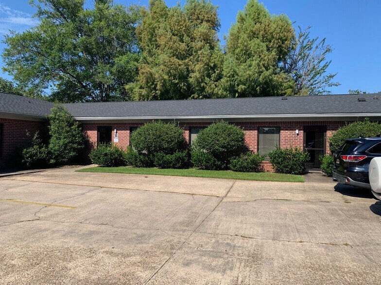 More Photos Of 10 Midtown Park W, Mobile Medical For Lease