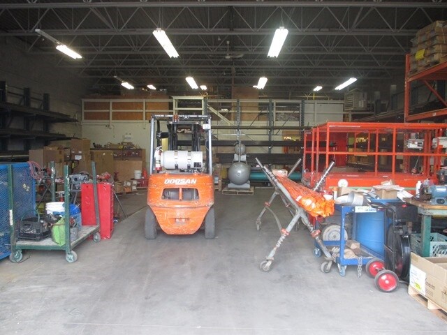 More Photos Of 5039-5051 13th St SE, Calgary Warehouse For Lease