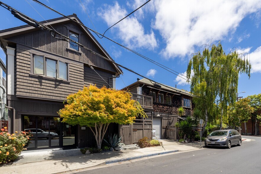Primary Photo Of 5500 Doyle St, Emeryville Office For Sale