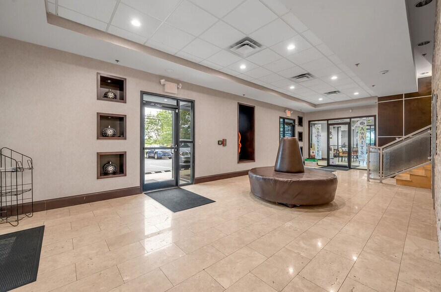 More Photos Of 1502 Oxford Dr, Georgetown Medical For Lease