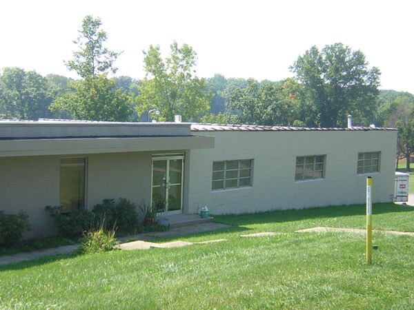 More Photos Of 4020 Bellaire Ln, Peninsula Warehouse For Lease
